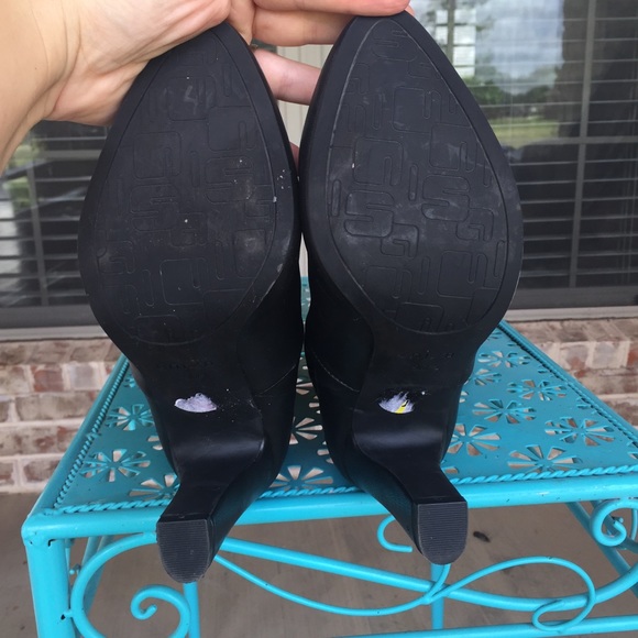 Unisa Black Vegan Leather Knee High Slouch Boots - Picture 14 of 15